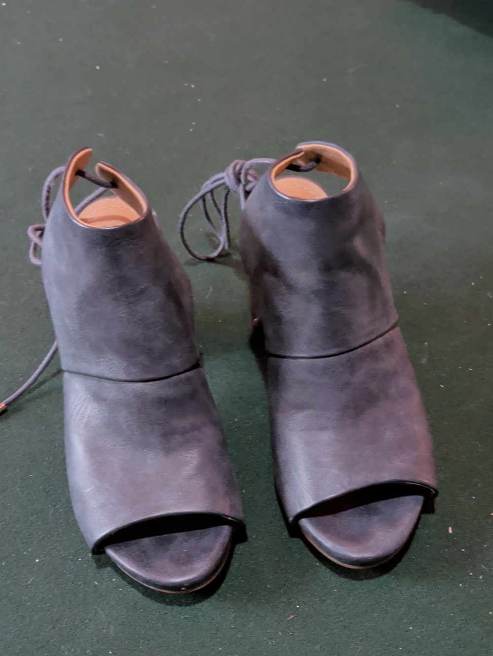 Kenneth Cole Reaction Open-Toe Lace-Back Mules in Charcoal Black